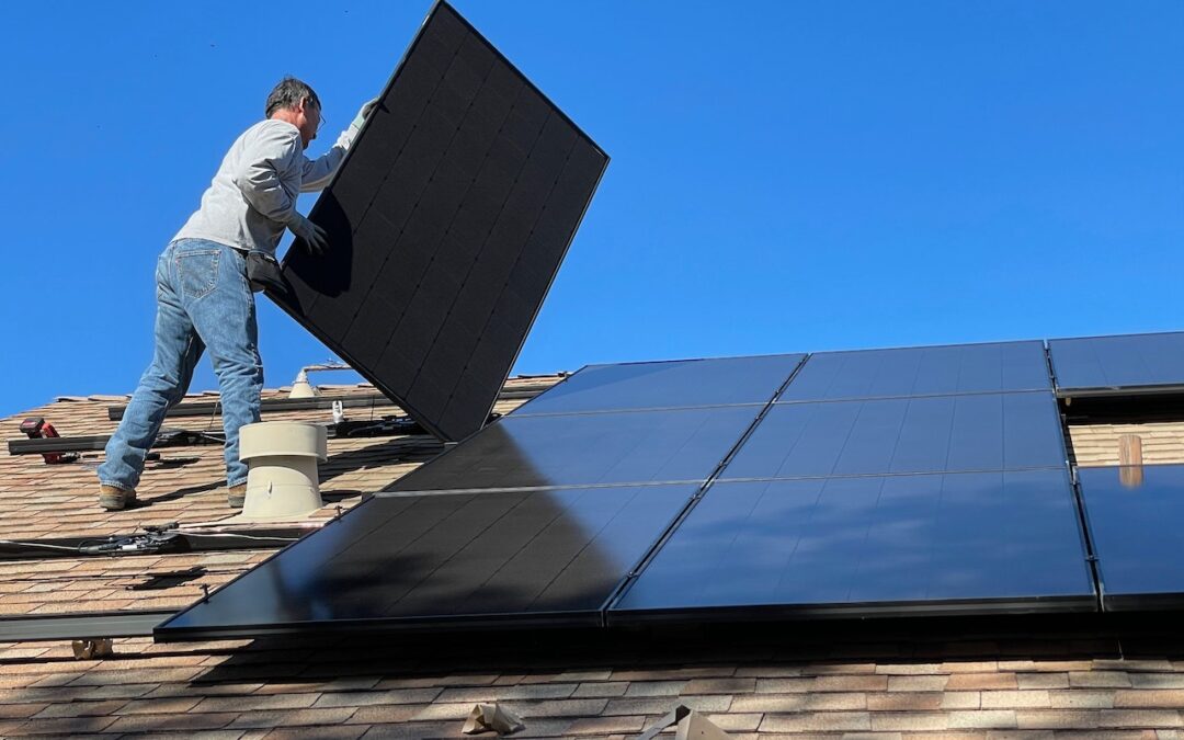 3 Common Uses of Commercial Solar Panels